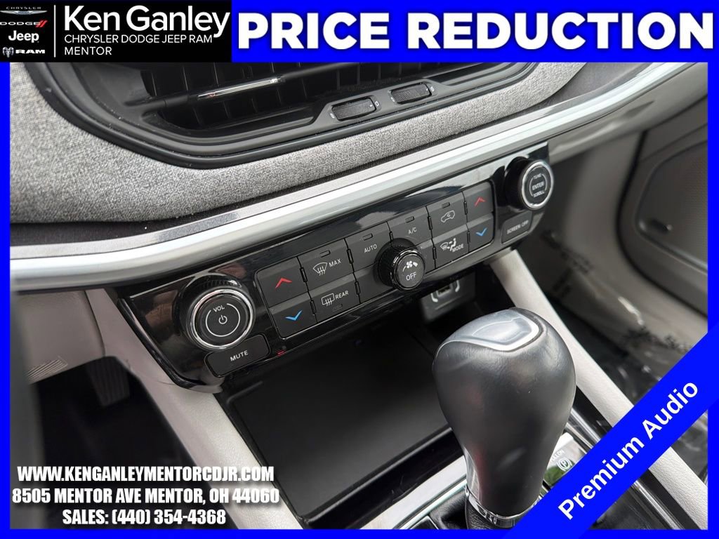 Used 2022 Jeep Compass Latitude w/ Sun and Sound Group image 17