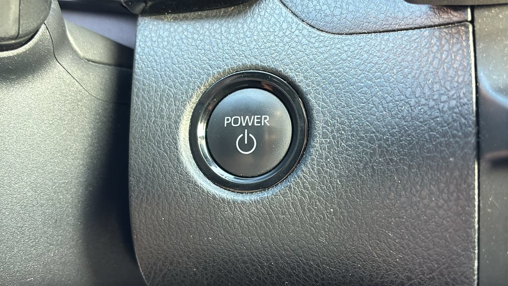 Used 2025 Toyota Camry LE FWD image 12