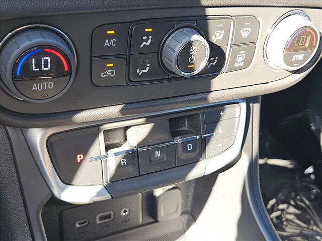 Used 2023 GMC Terrain SLE w/ Driver Convenience Package FWD image 14
