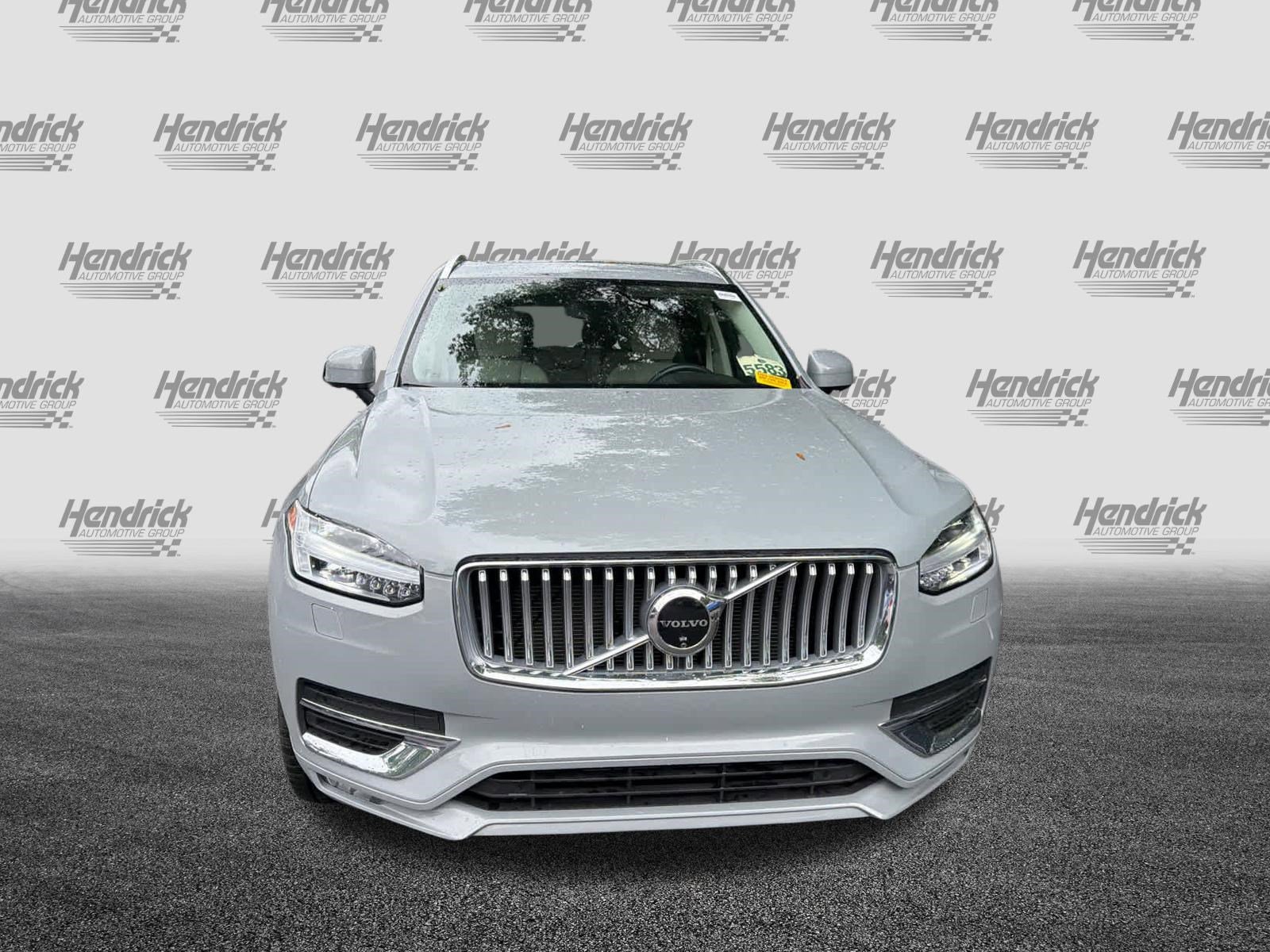Used 2025 Volvo XC90 B5 Plus w/ Protection Package Premier AWD/4WD image 3