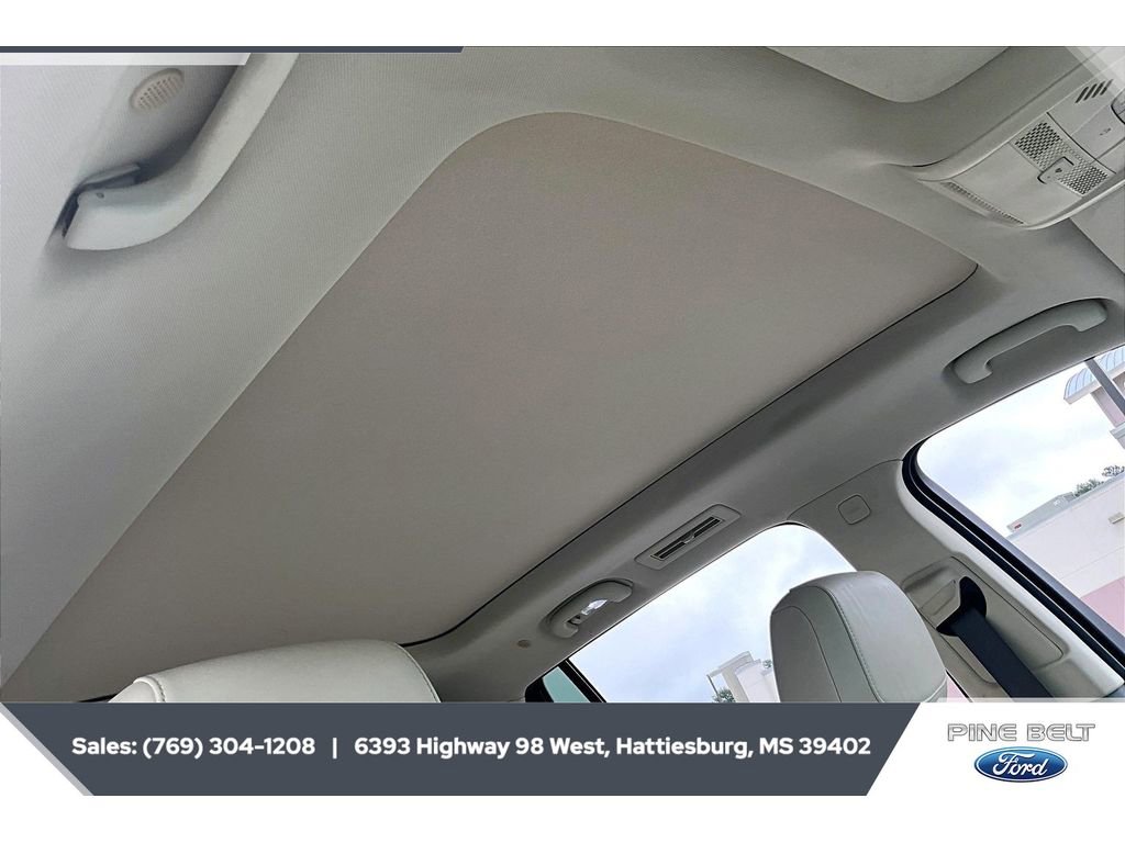 Used 2020 Cadillac XT6 Premium Luxury AWD/4WD image 16