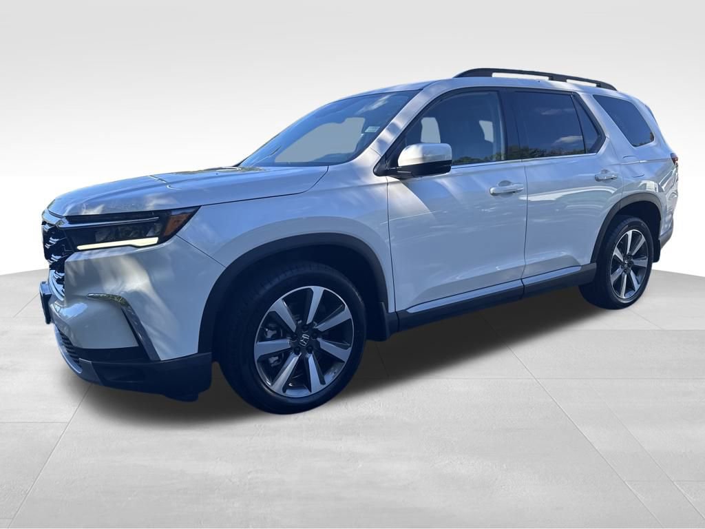 Certified 2023 Honda Pilot Touring