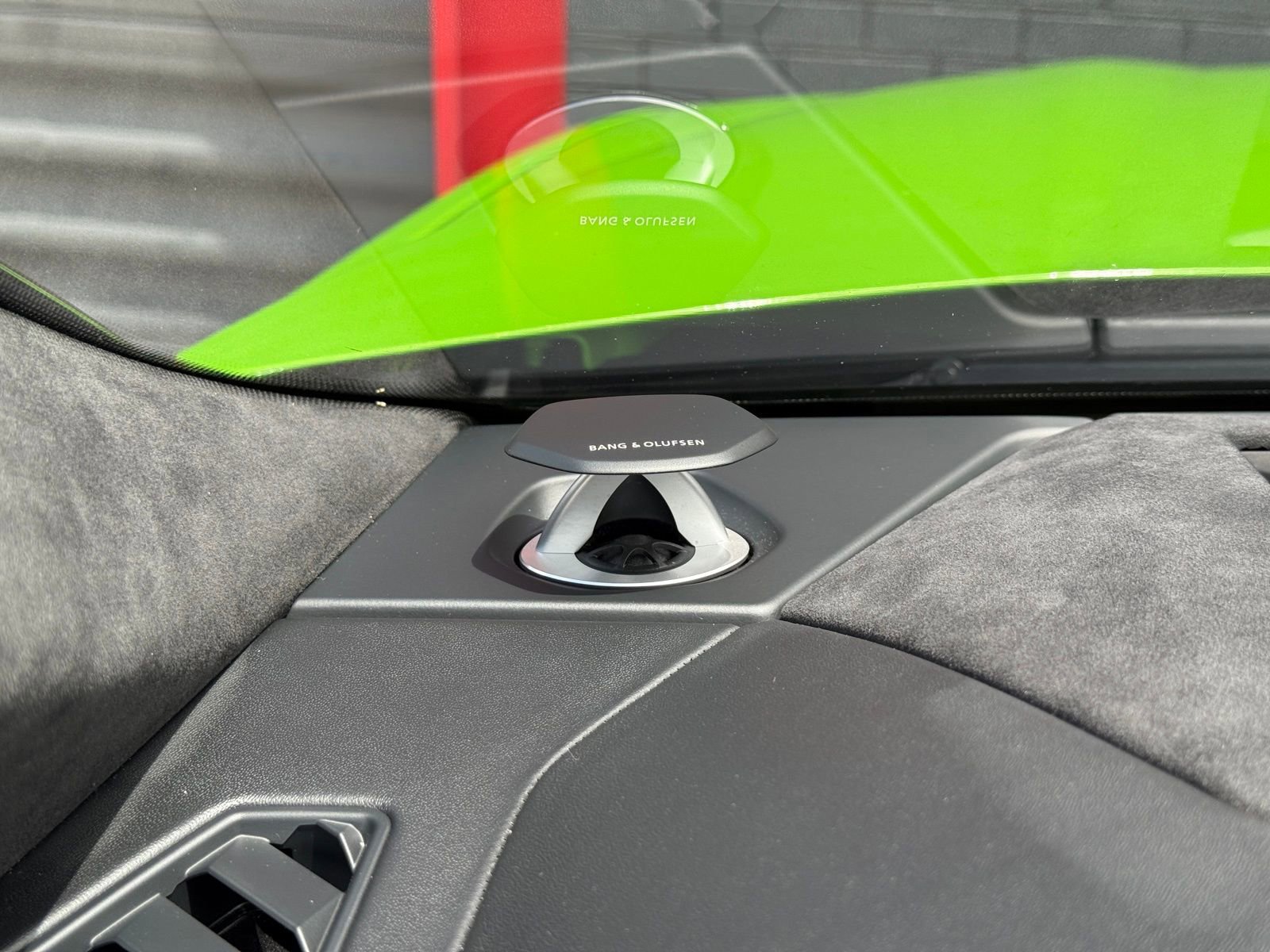 Used 2022 Lamborghini Urus image 21