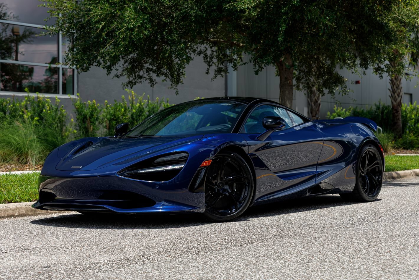 Used 2025 McLaren 750S RWD image 38
