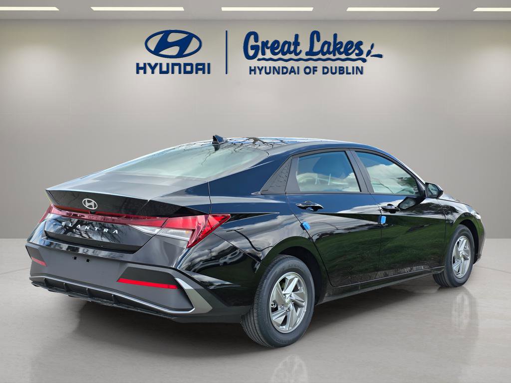 New 2026 Hyundai Elantra SE image 5