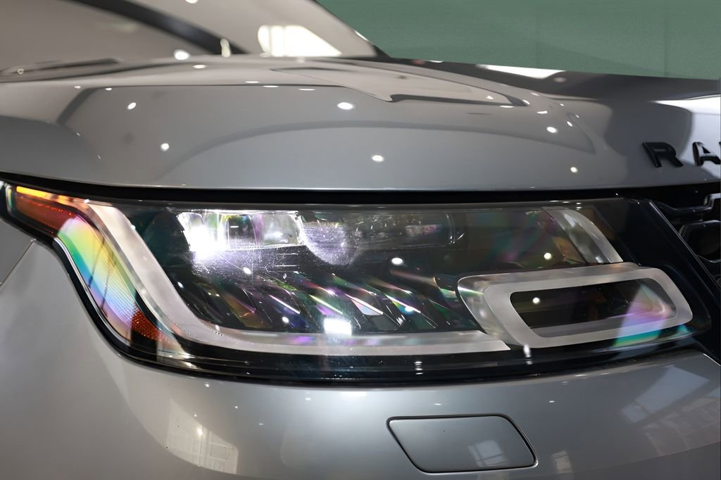 Used 2020 Land Rover Range Rover Sport HSE Dynamic image 42