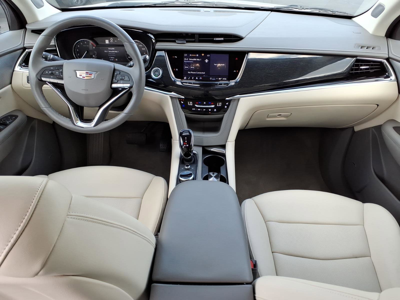 Used 2023 Cadillac XT6 Premium Luxury image 24