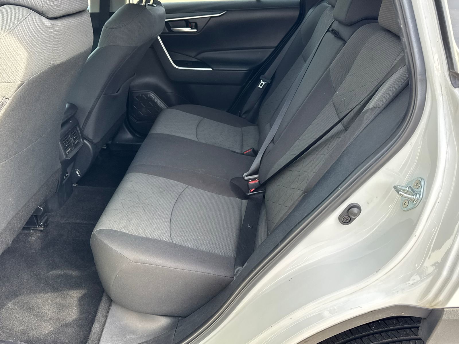 Used 2023 Toyota RAV4 XLE image 20