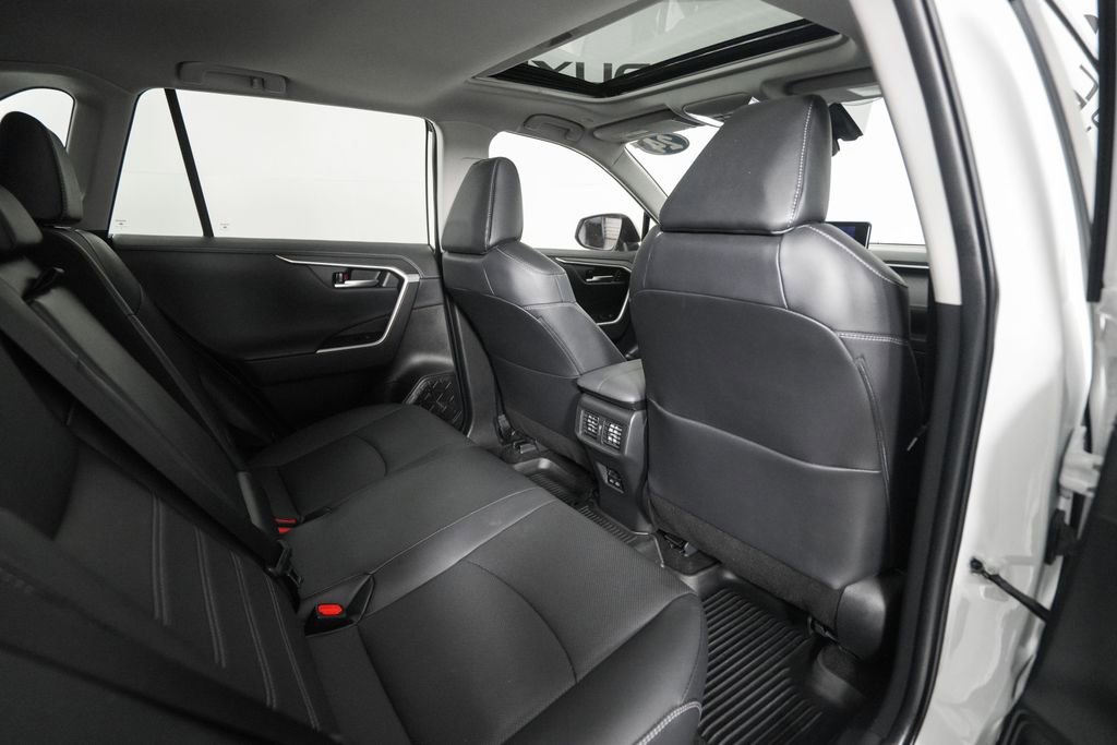 Used 2024 Toyota RAV4 Limited w/ Advanced Technology Package image 18
