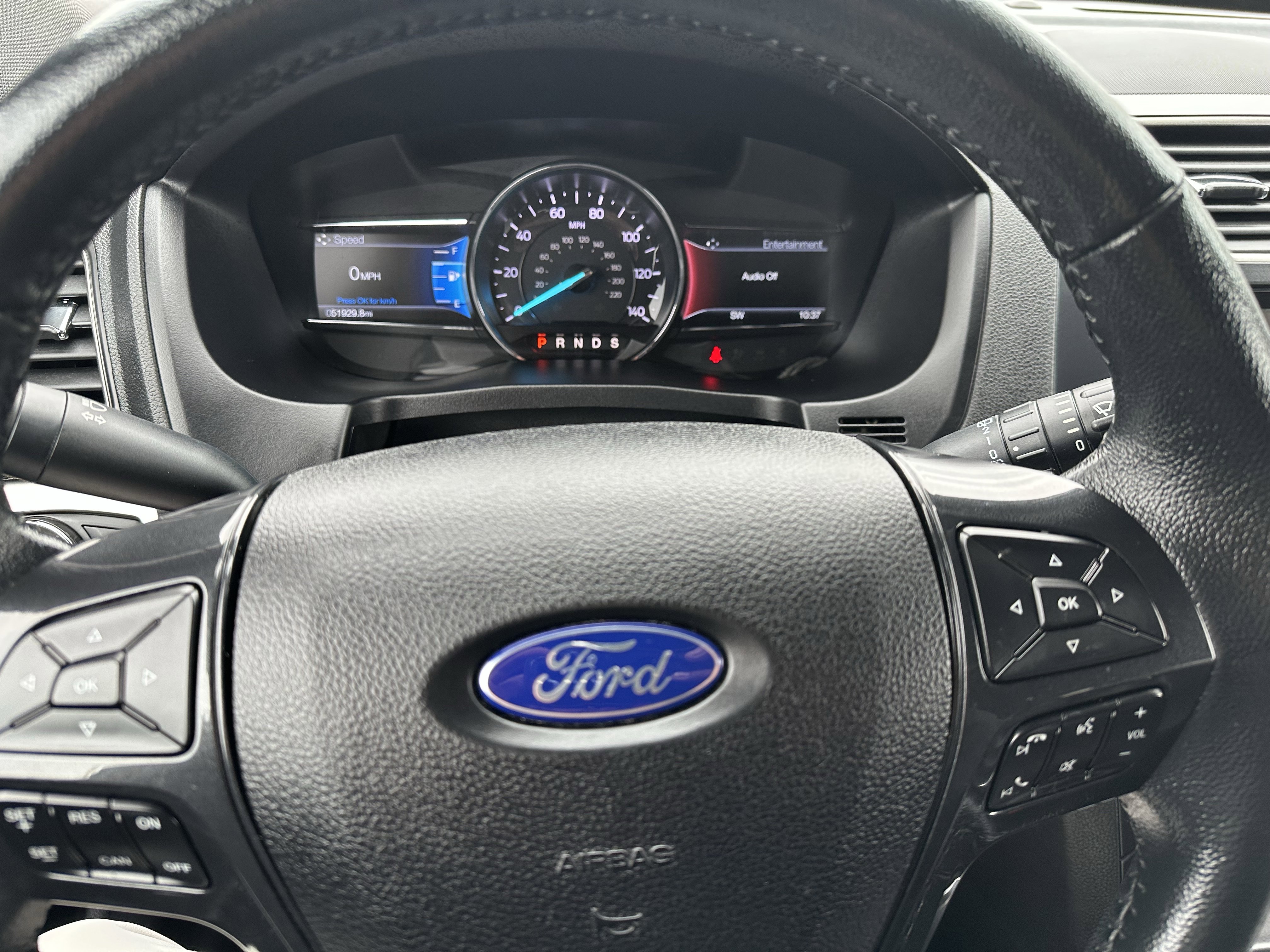 Used 2019 Ford Explorer XLT w/ Equipment Group 202A AWD/4WD image 17