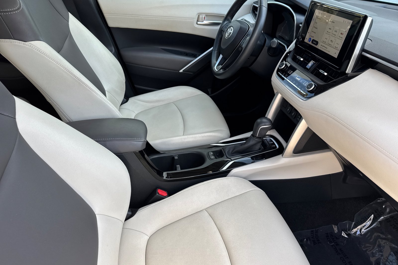 Certified 2023 Toyota Corolla Cross XLE w/ Convenience Package AWD/4WD image 22