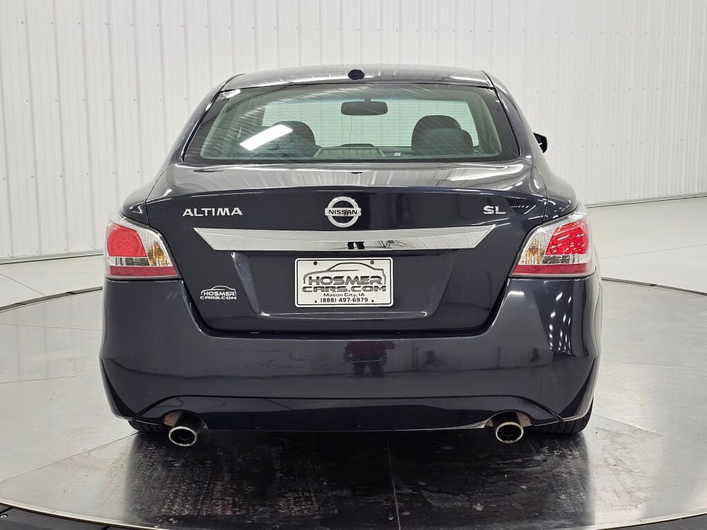 Used 2015 Nissan Altima 2.5 SL w/ Technology Package FWD image 4
