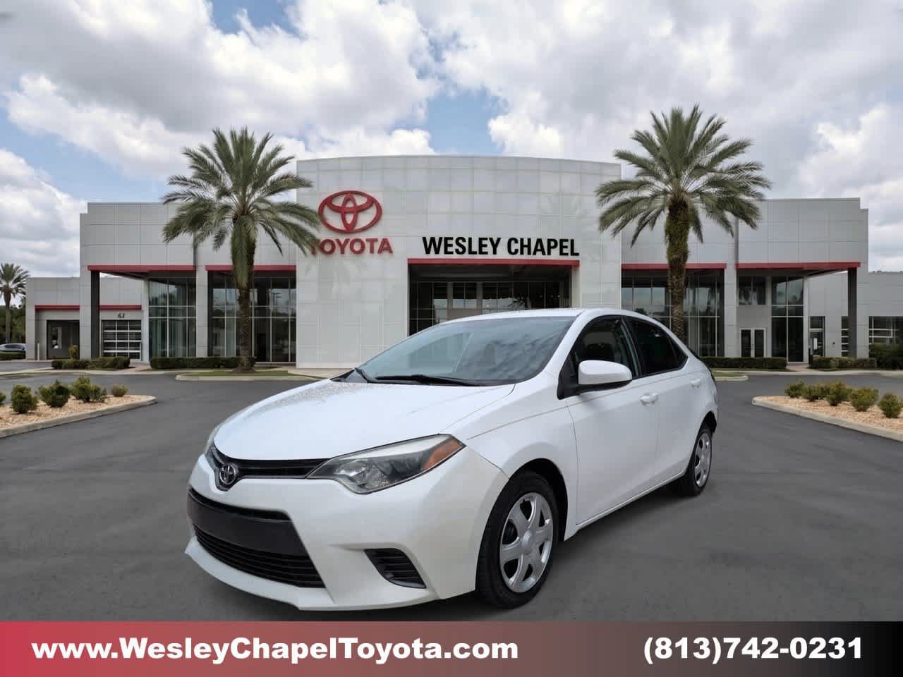 Used 2015 Toyota Corolla LE FWD image 1