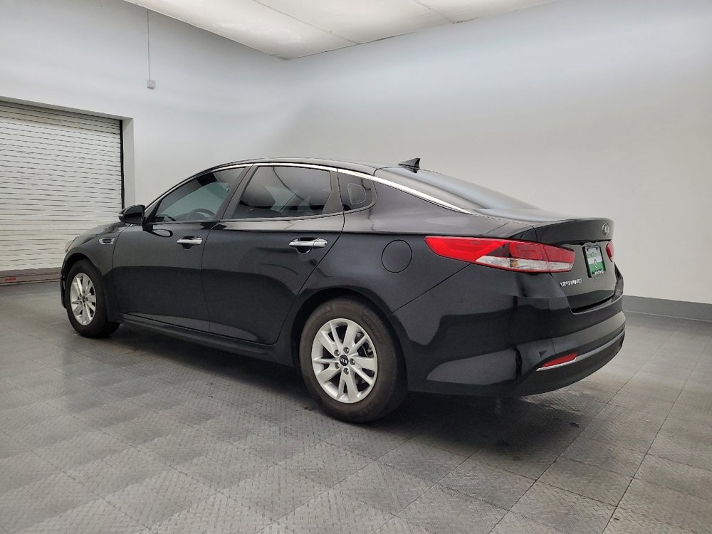 Used 2018 Kia Optima LX image 3