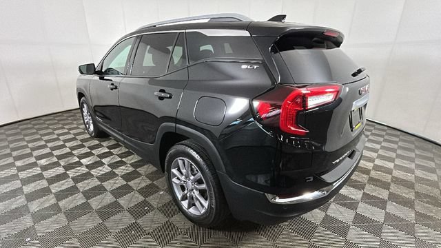 Used 2023 GMC Terrain SLT w/ Infotainment Package II AWD/4WD image 4