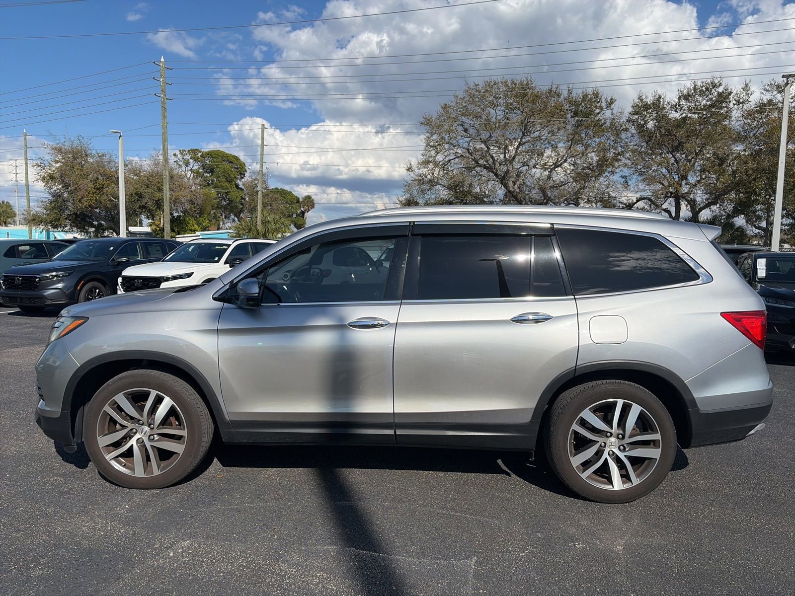 Used 2018 Honda Pilot Touring image 4