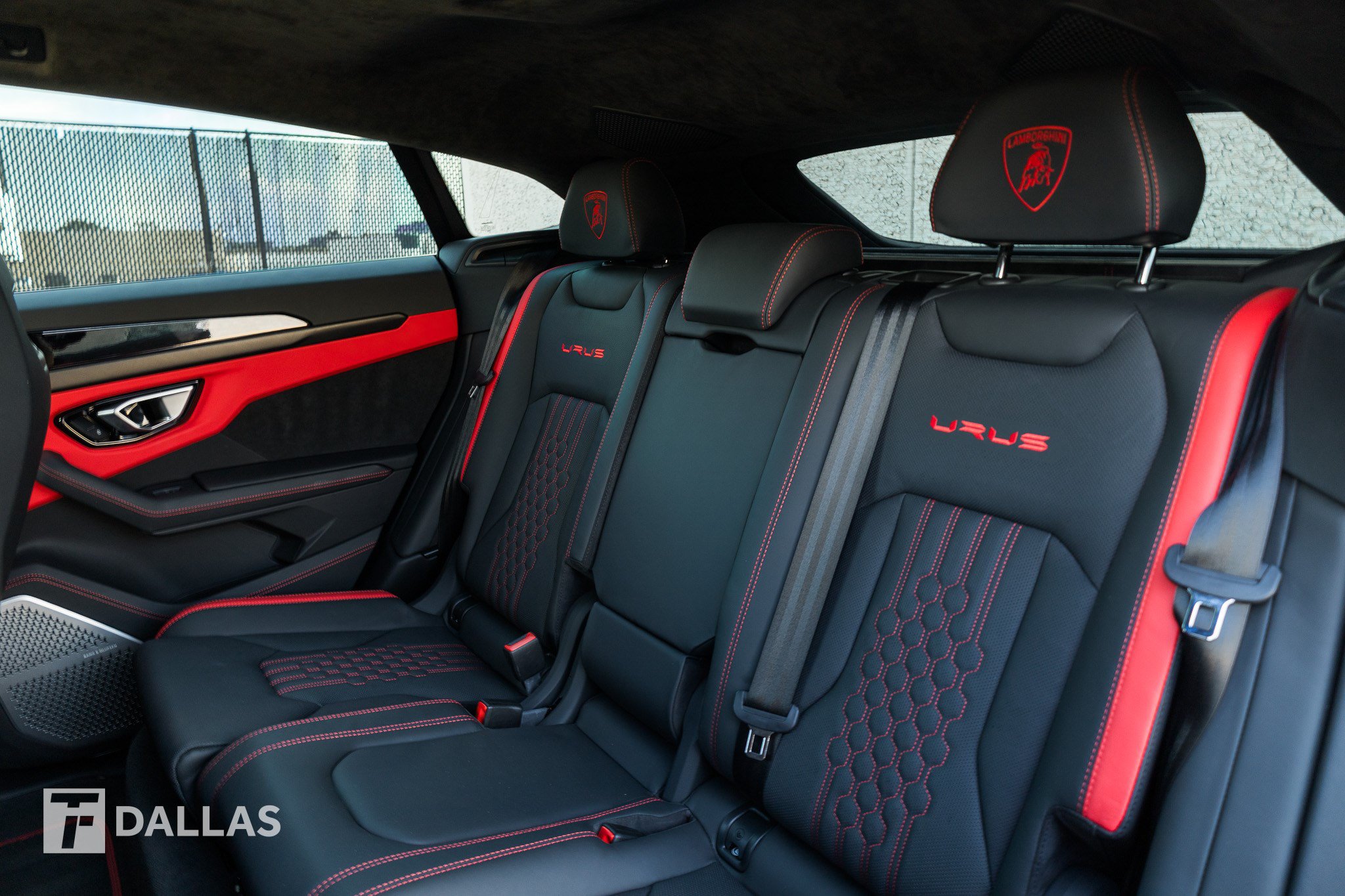 Used 2023 Lamborghini Urus S AWD/4WD image 33