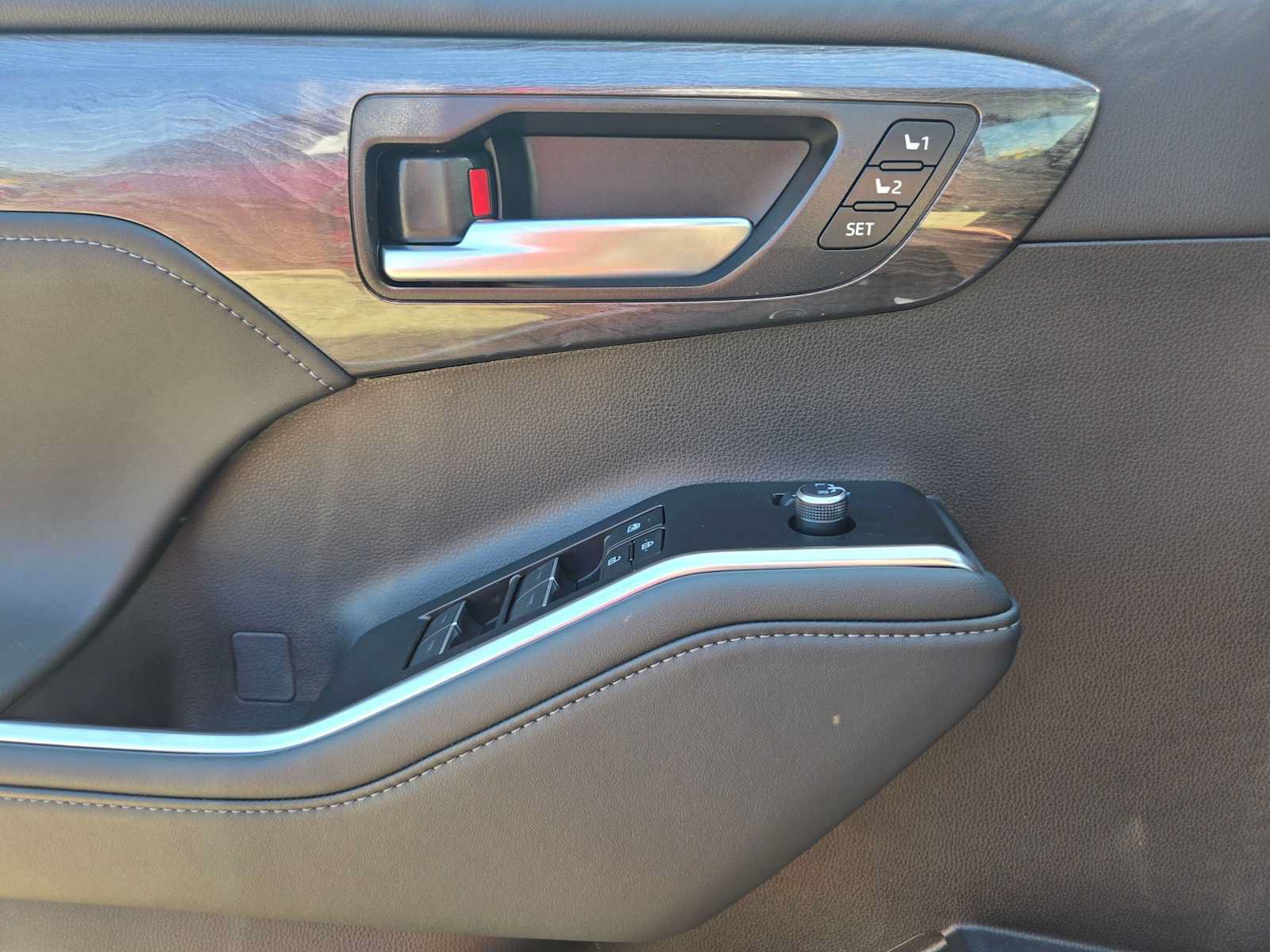 New 2026 Toyota Highlander Platinum AWD/4WD image 28