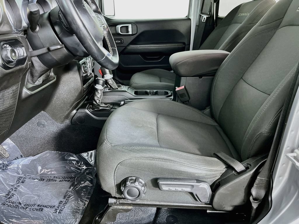 Used 2020 Jeep Wrangler Unlimited Sahara AWD/4WD image 27
