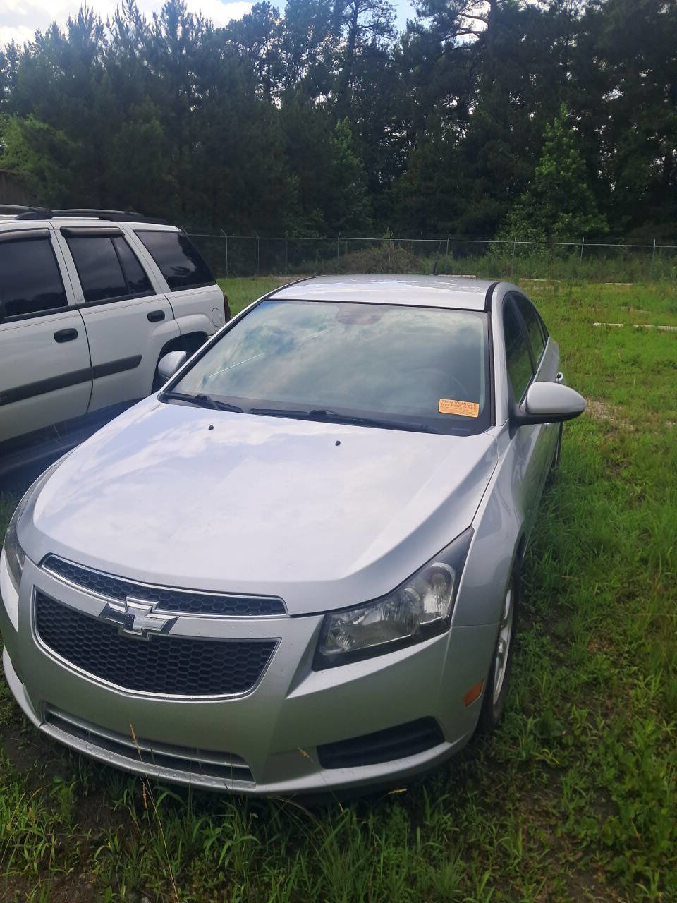 Used 2013 Chevrolet Cruze LT FWD image 1