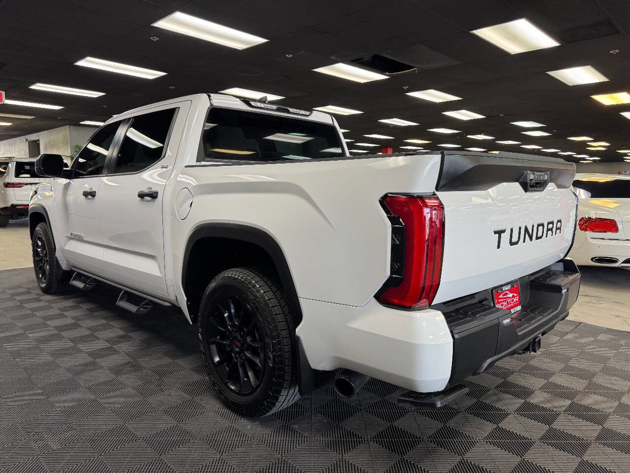 Used 2025 Toyota Tundra SR5 image 9
