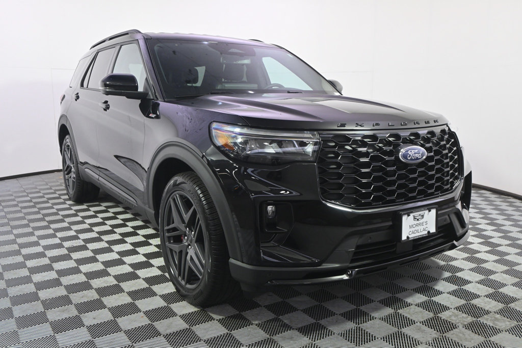 Used 2025 Ford Explorer ST-Line w/ Premium Package AWD/4WD image 9