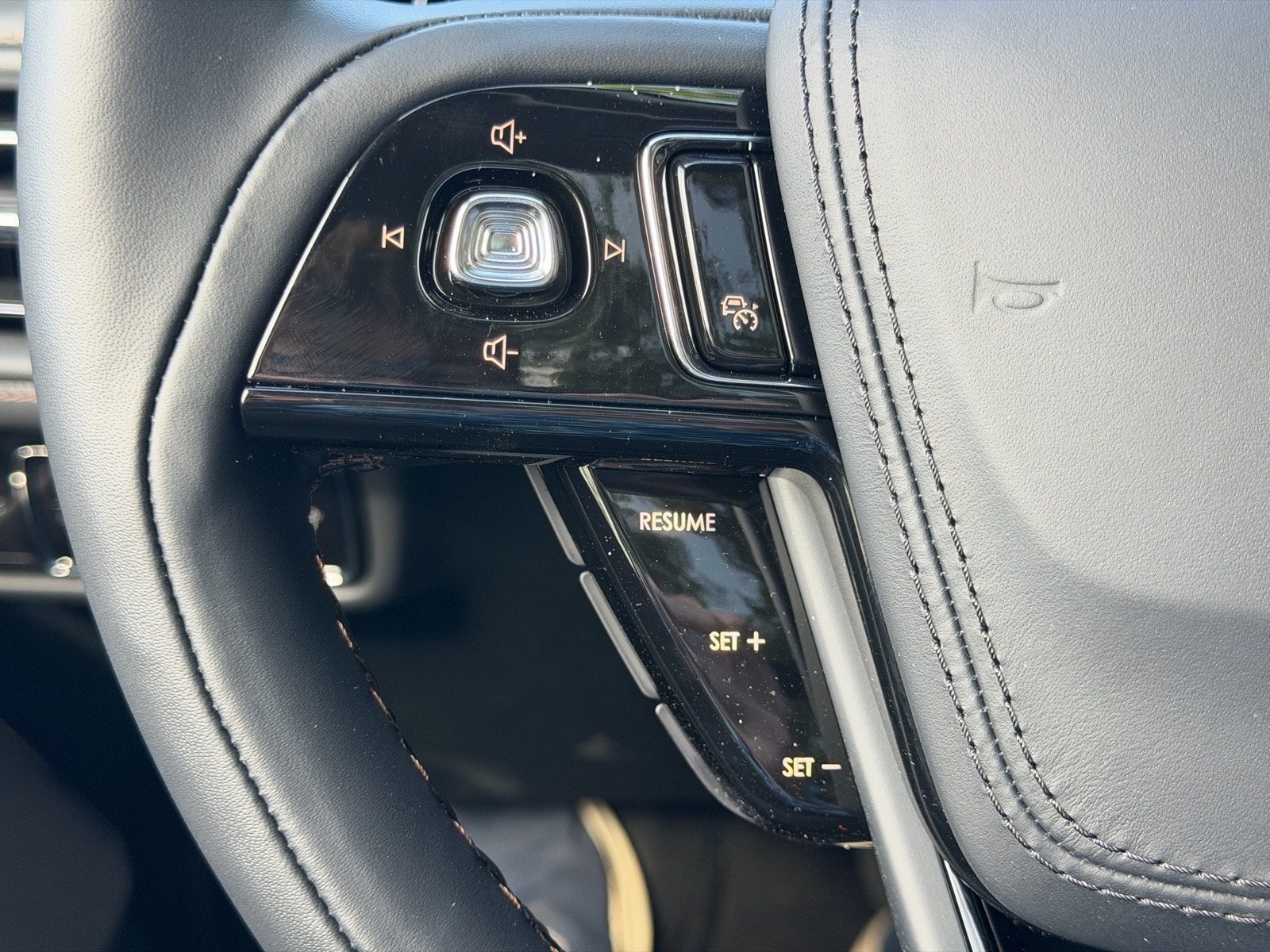 New 2026 Lincoln Aviator Reserve AWD/4WD image 29