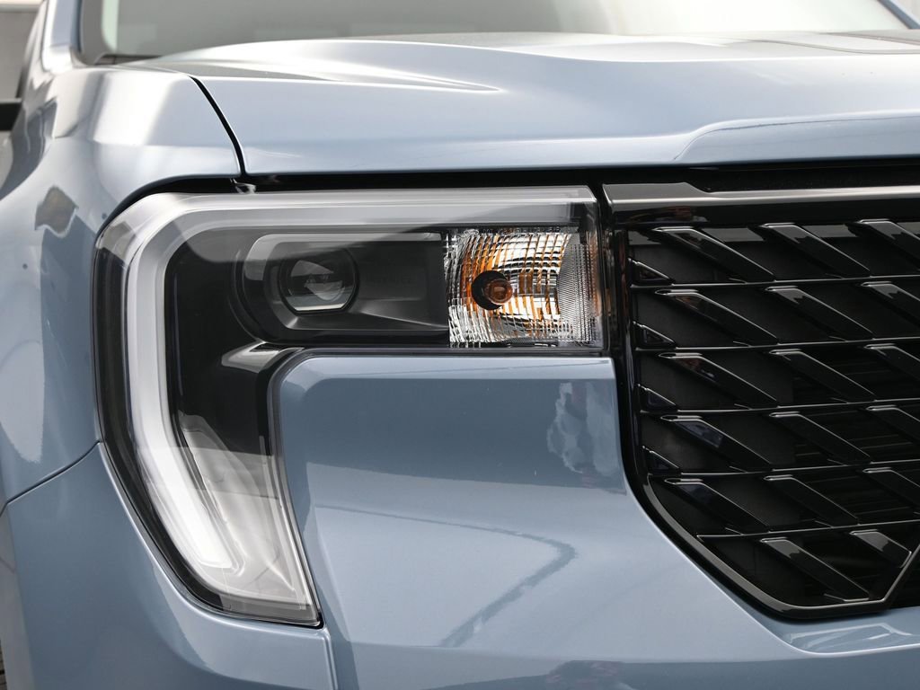 New 2025 Ford Maverick Lariat w/ Black Appearance Package image 19