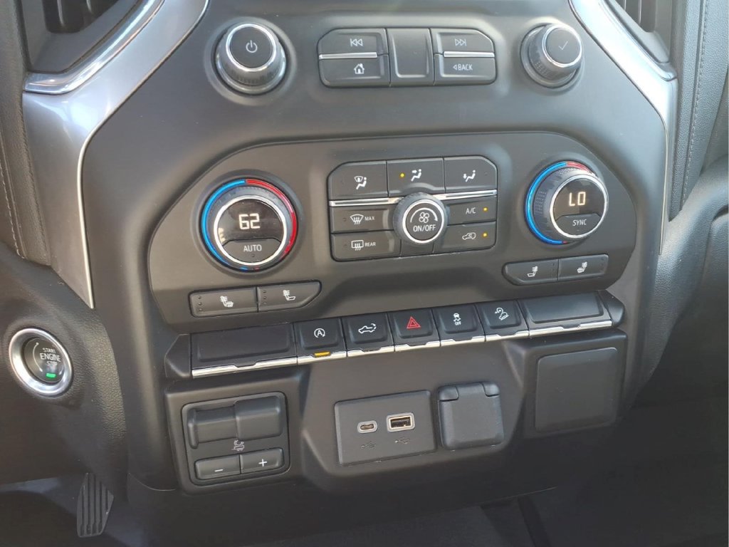 Certified 2020 Chevrolet Silverado 1500 LT w/ All-Star Edition AWD/4WD image 11