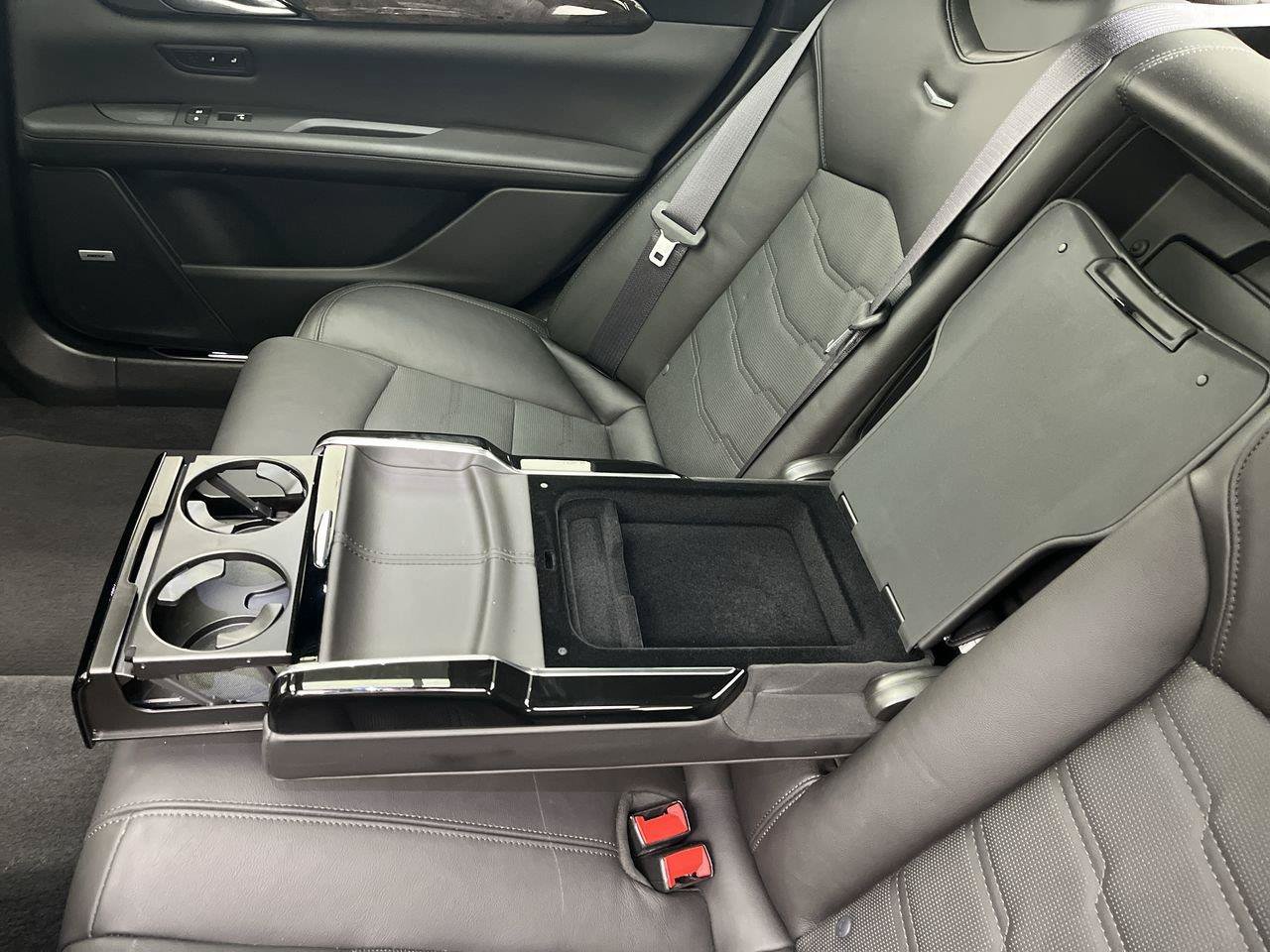 Used 2017 Cadillac CT6 Luxury AWD/4WD image 13