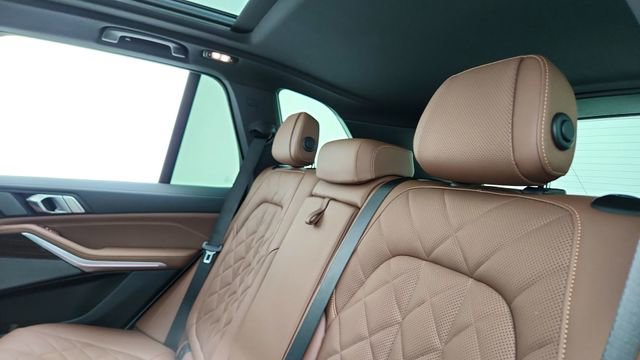Used 2026 BMW X5 sDrive40i RWD image 29