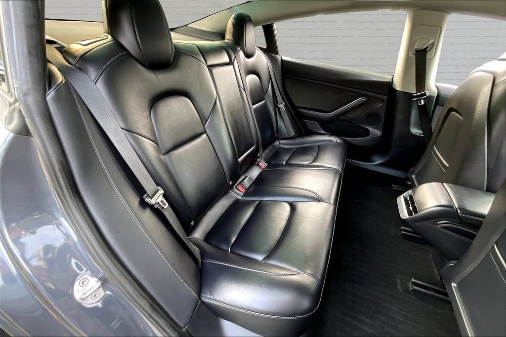 Used 2022 Tesla Model 3 Standard Range RWD image 20