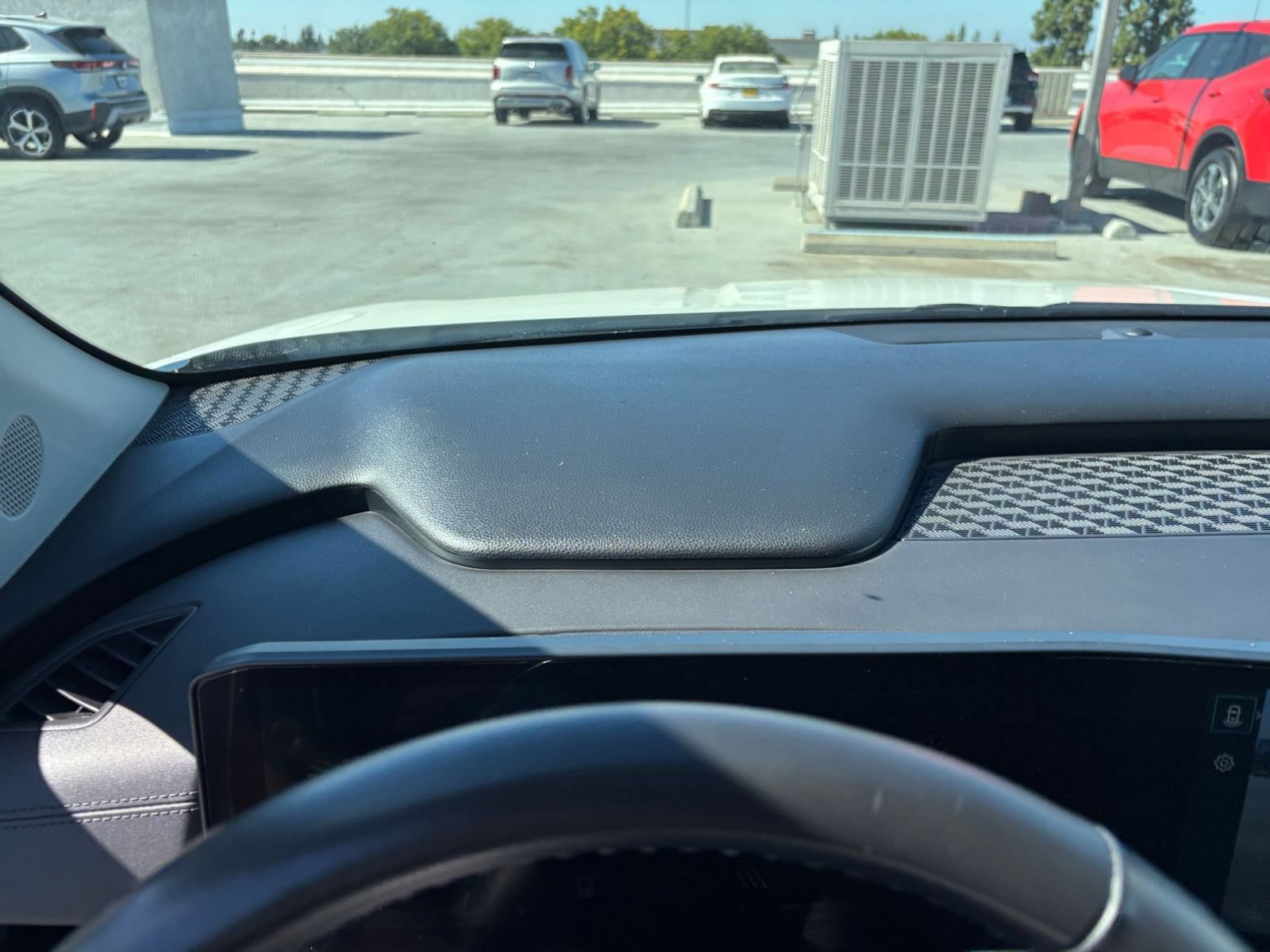 Used 2026 Kia Carnival FWD image 37