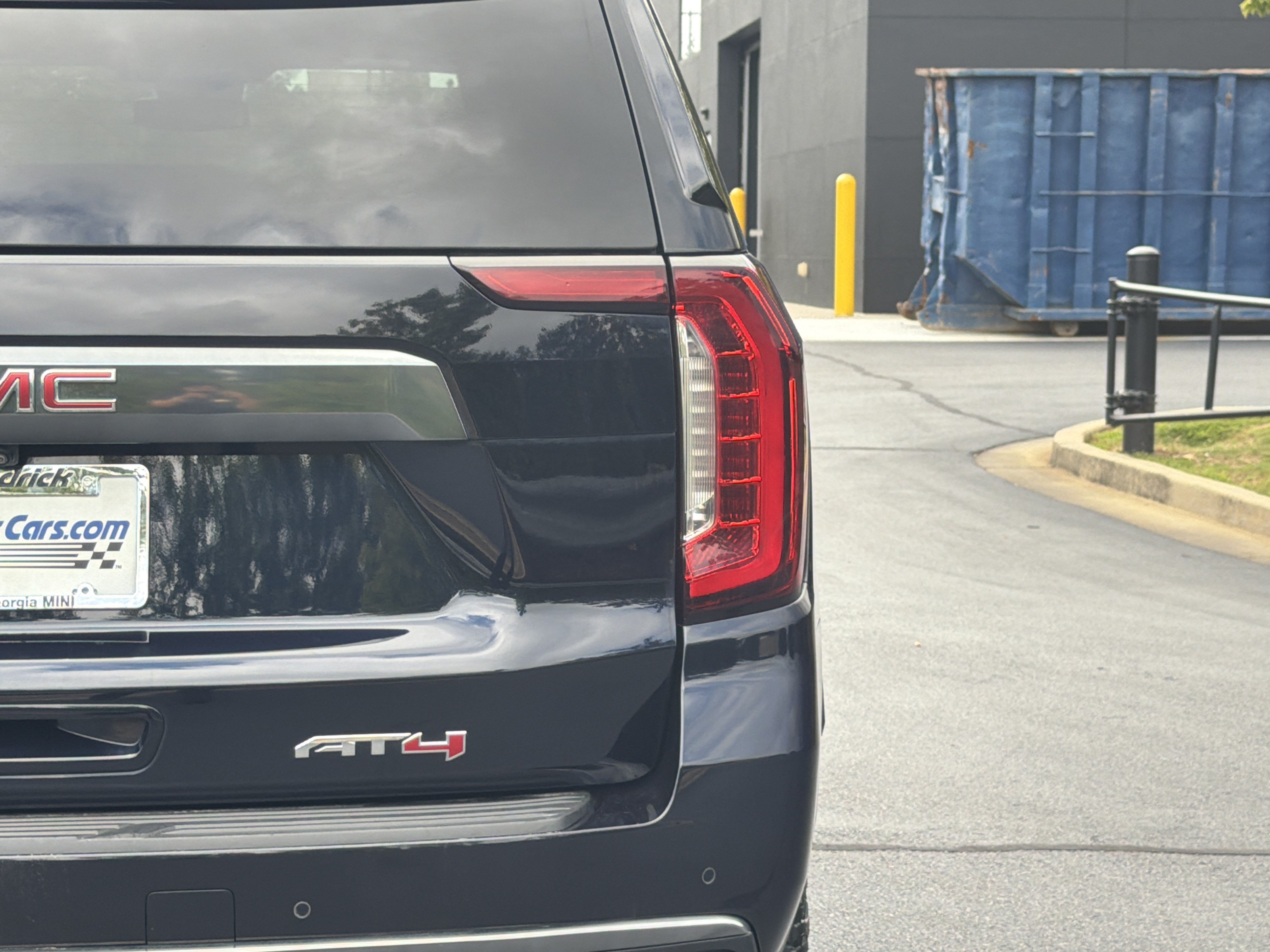 Used 2023 GMC Yukon AT4 w/ AT4 Premium Package AWD/4WD image 25