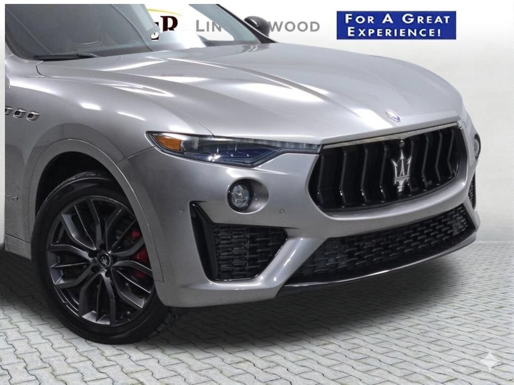 Used 2021 Maserati Levante GranSport AWD/4WD image 2