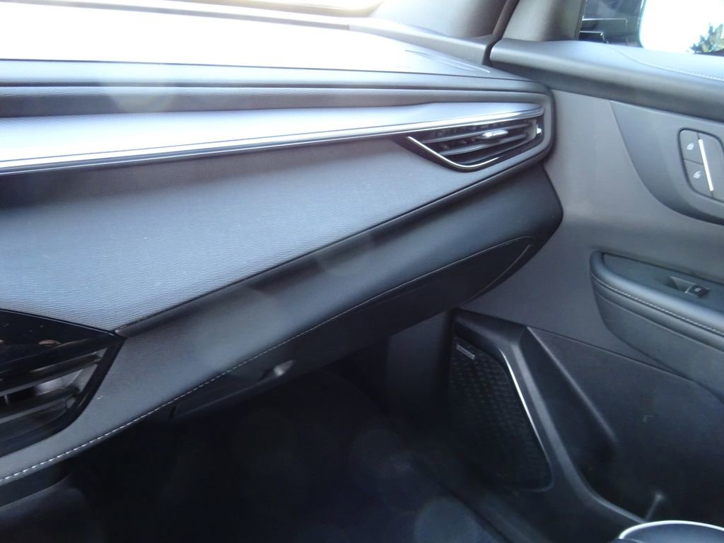 Certified 2025 Buick Enclave Sport Touring image 32