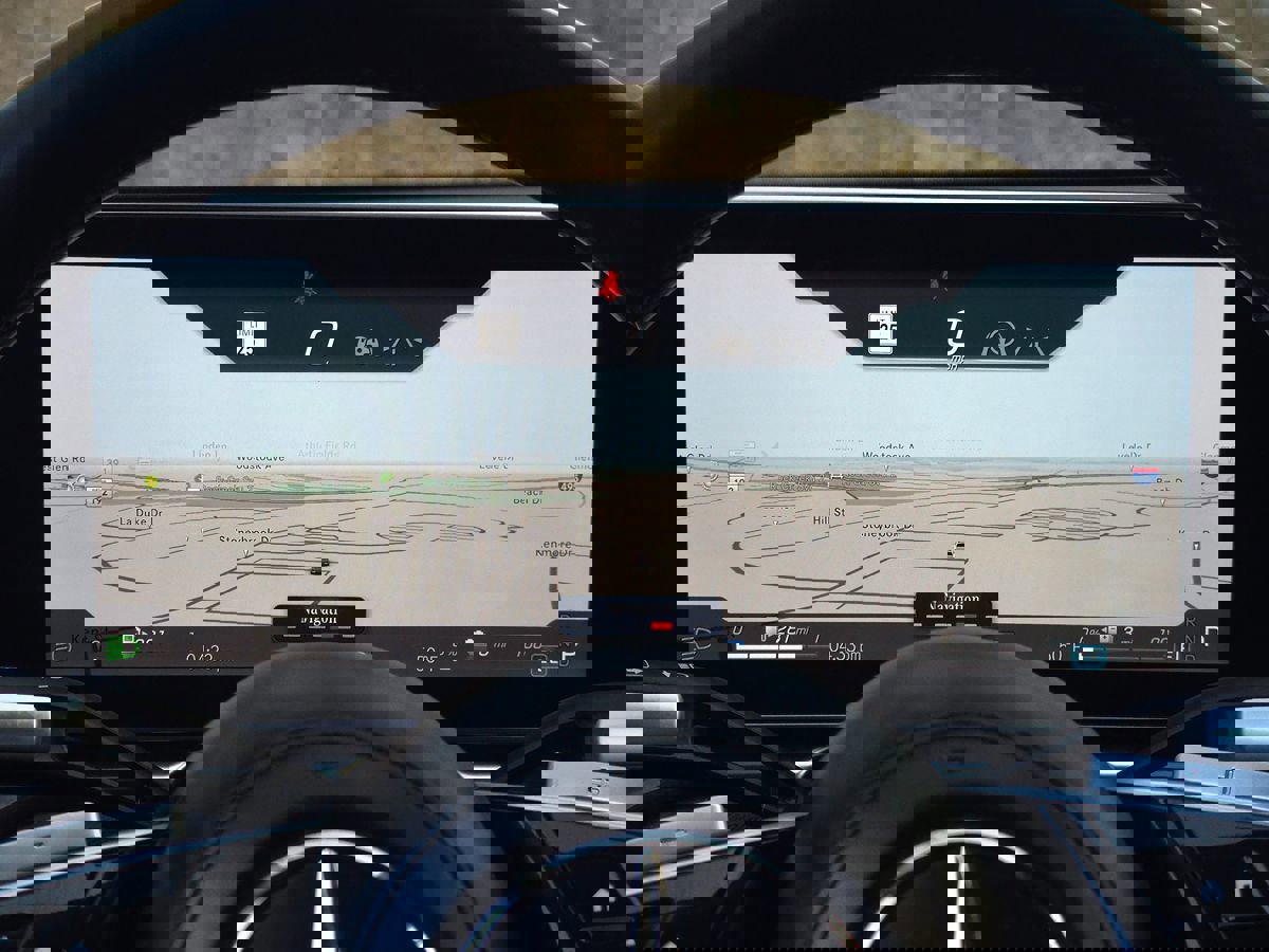 Used 2023 Mercedes-Benz S 580e 4MATIC Sedan w/ Warmth & Comfort Package image 39