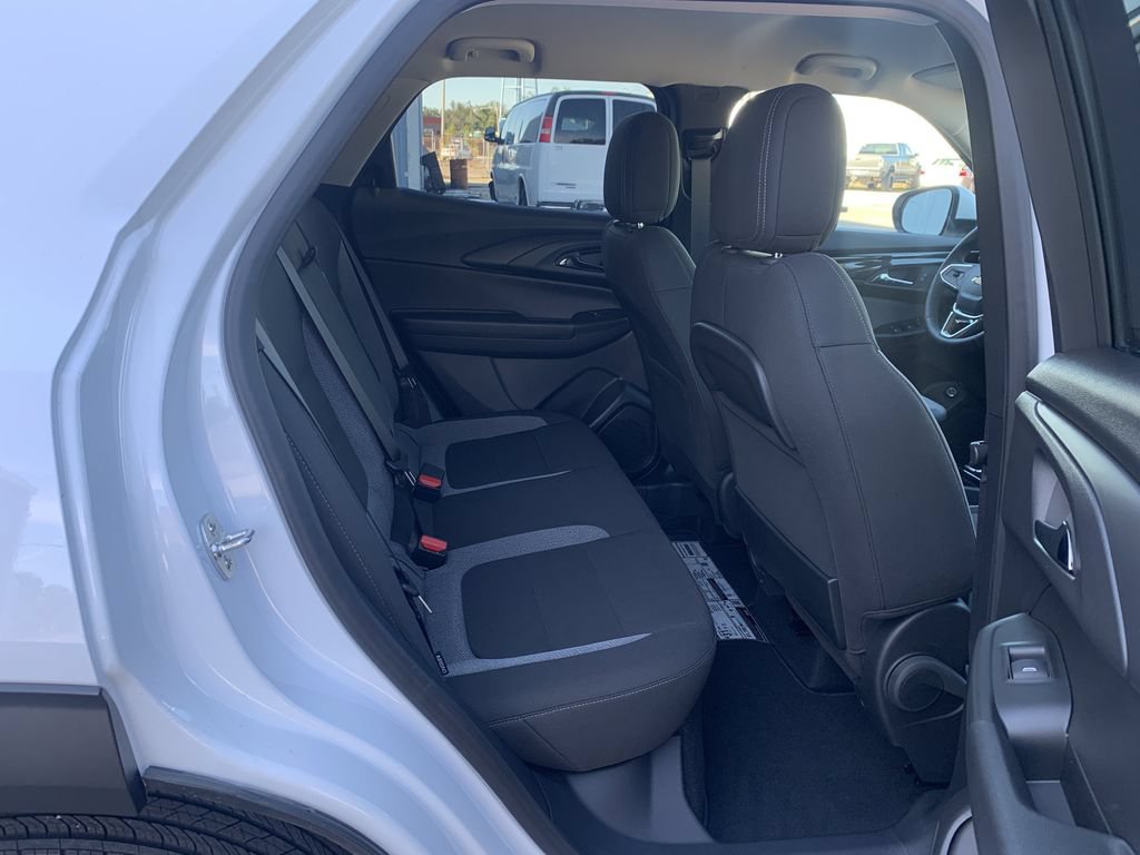 New 2025 Chevrolet TrailBlazer LT w/ Convenience Package FWD image 6