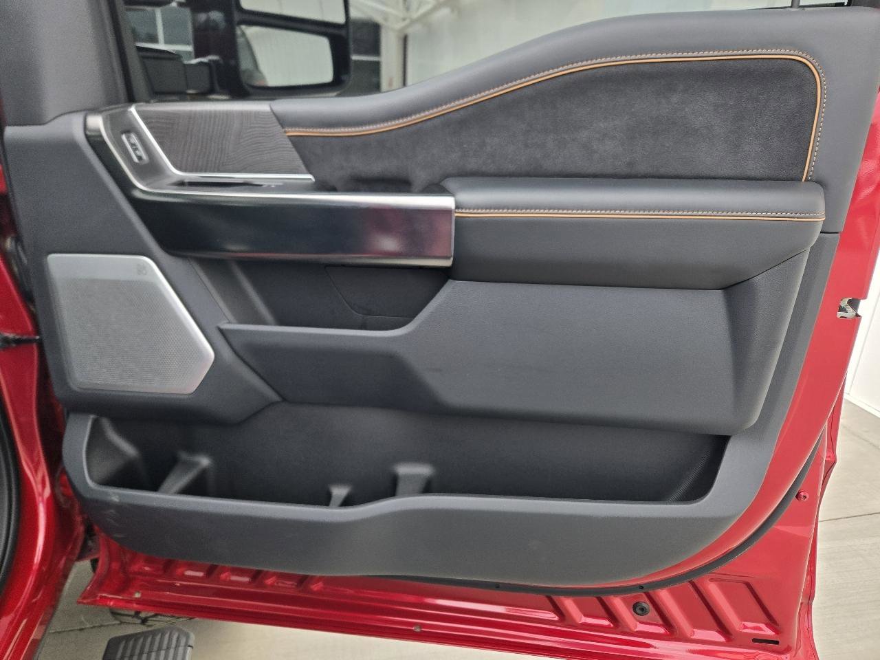 Used 2024 Ford F450 Platinum AWD/4WD image 45