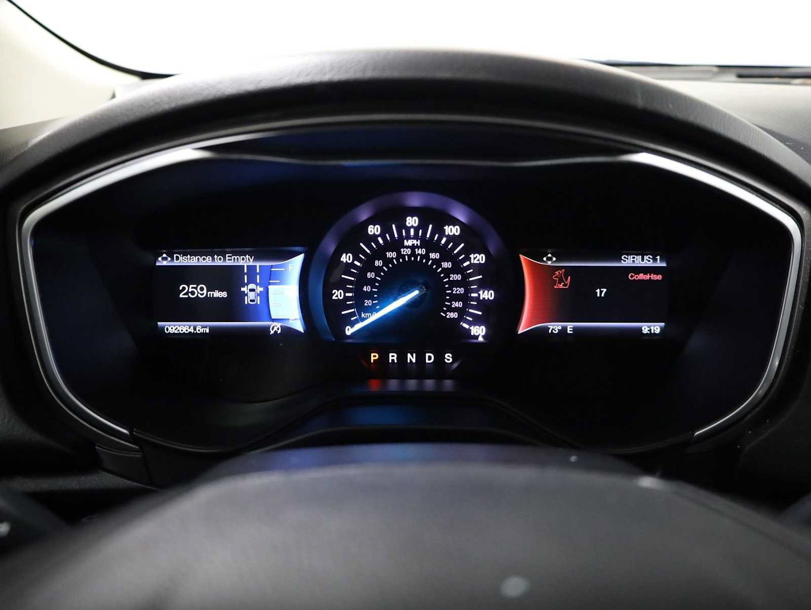 Used 2019 Ford Fusion SE FWD image 22