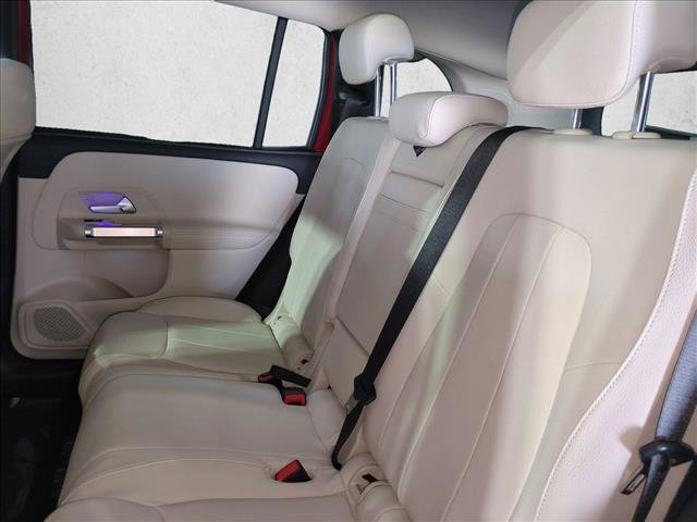 Used 2026 Mercedes-Benz GLB 250 image 17