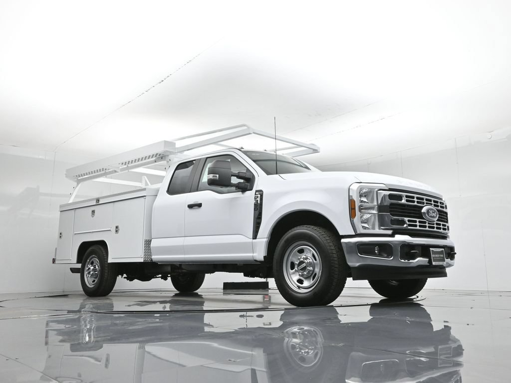New 2026 Ford F350 XL w/ XL Chrome Package RWD image 55