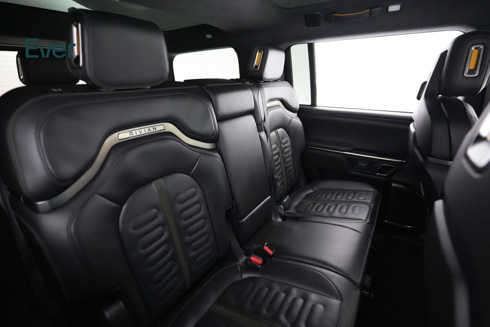 Used 2023 Rivian R1S Adventure AWD/4WD image 5