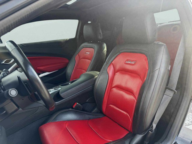 Used 2022 Chevrolet Camaro SS RWD image 16
