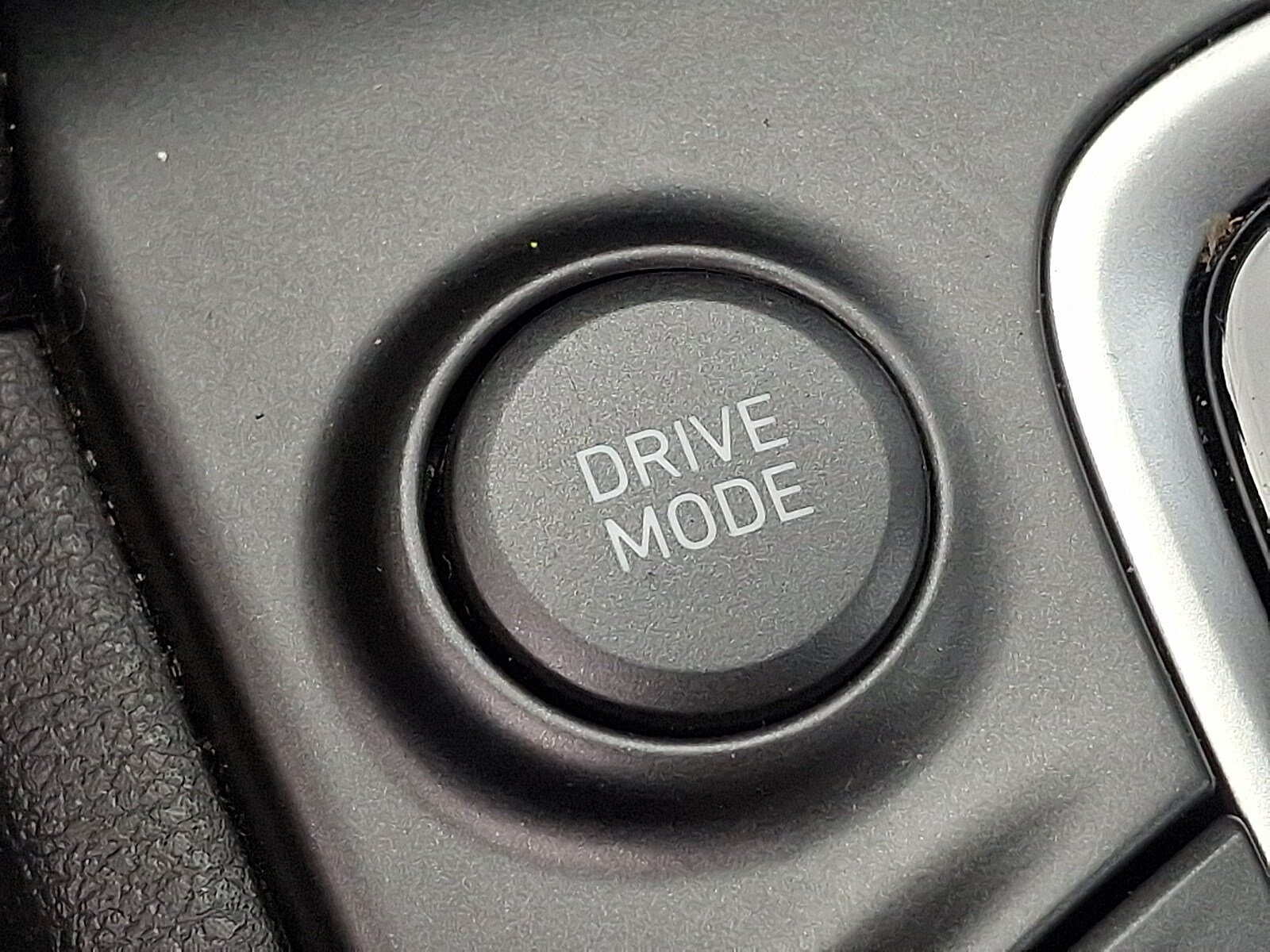 Used 2018 Hyundai Kona SEL AWD/4WD image 24
