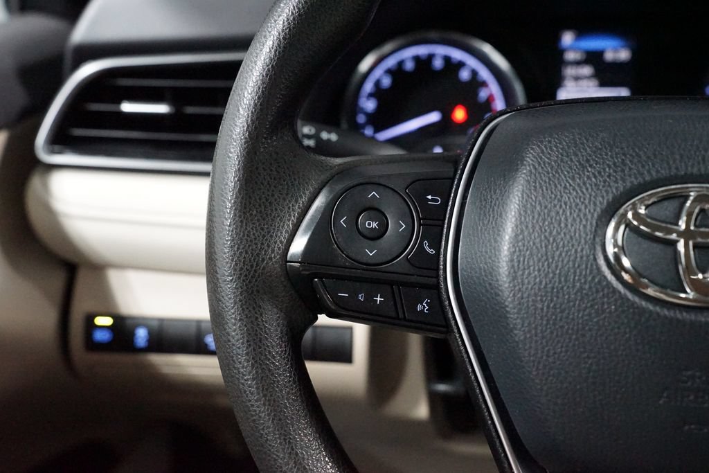 Certified 2020 Toyota Camry LE FWD image 14