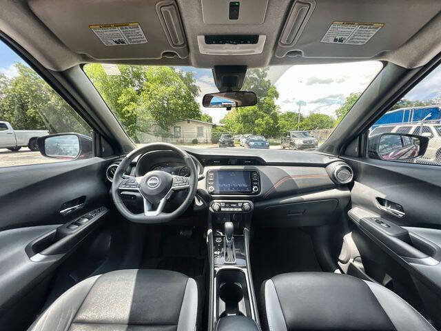 Used 2023 Nissan Kicks SR w/ SR Premium Package FWD image 19