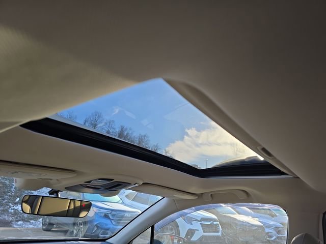 Certified 2022 Subaru Outback Limited image 12