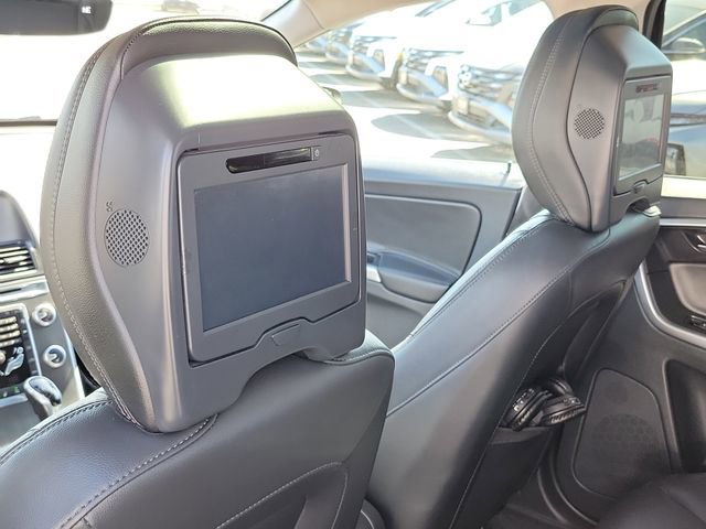 Used 2016 Volvo XC60 T6 Platinum w/ Climate Package image 27