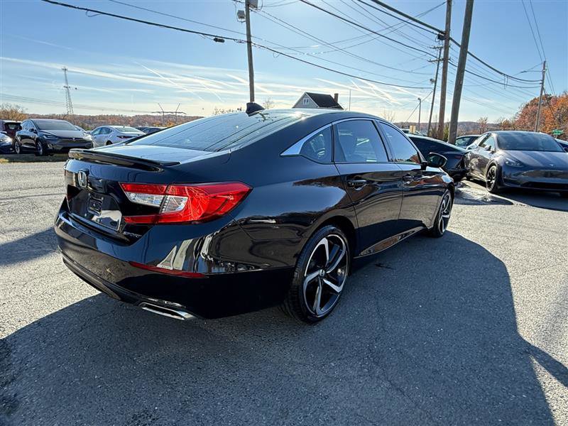 Used 2018 Honda Accord Sport image 5